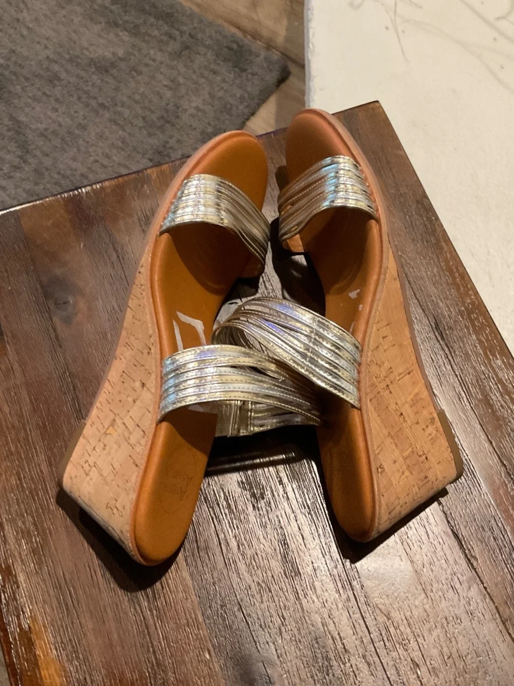 Andre Assous Briella Wedge Sandal Size 9